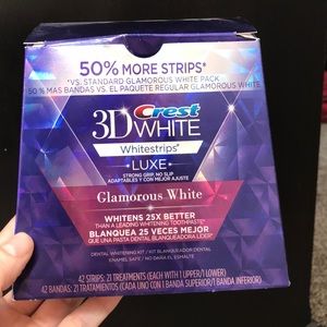 Crest 3D white strips